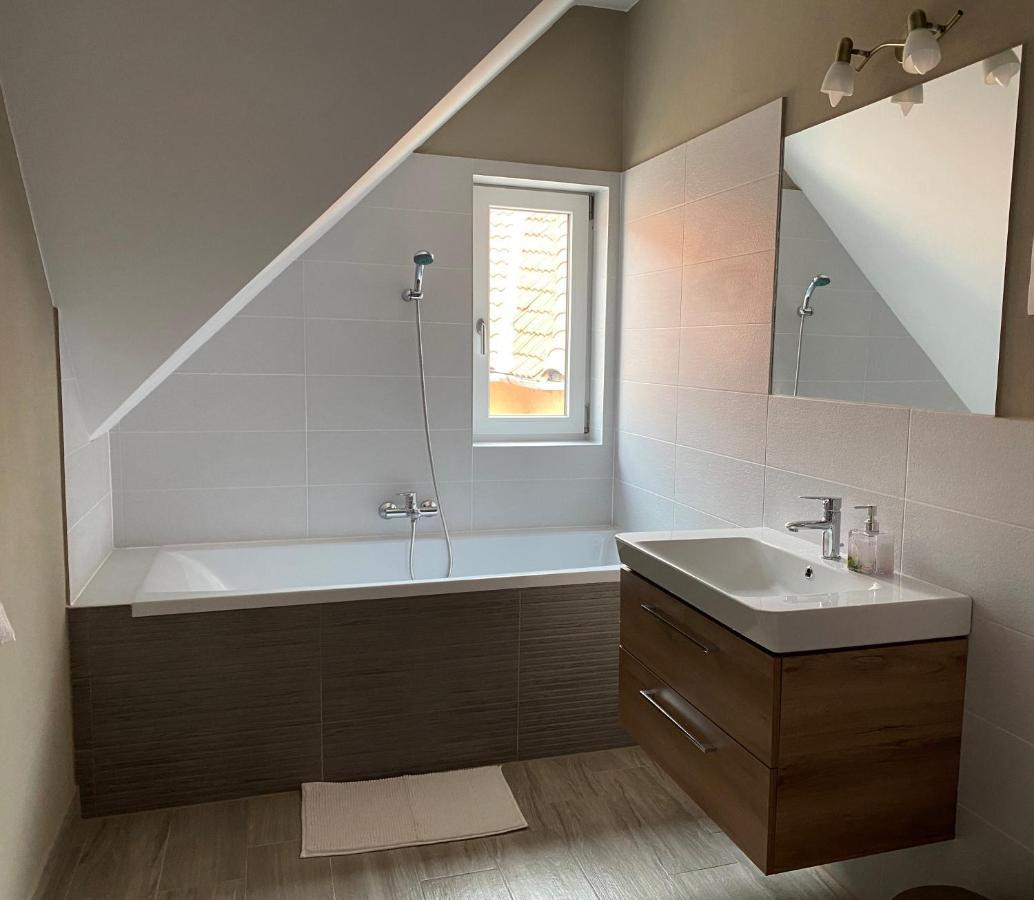 Fenyő Apartman House Odorheiu Secuiesc Bagian luar foto